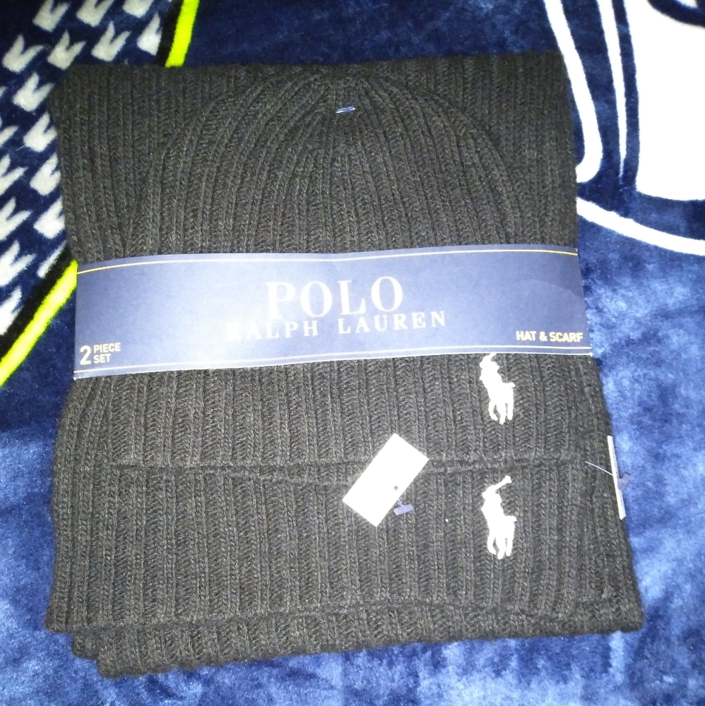 Polo by Ralph Lauren Hat and Scarf set